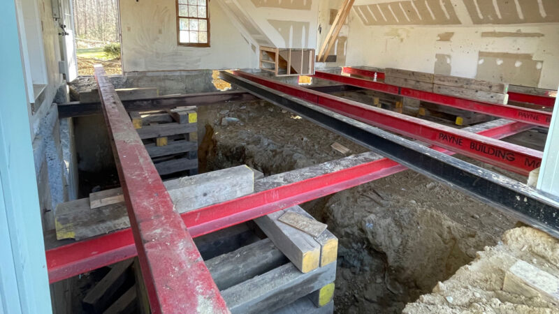 Structure work for lifting house off of foundation